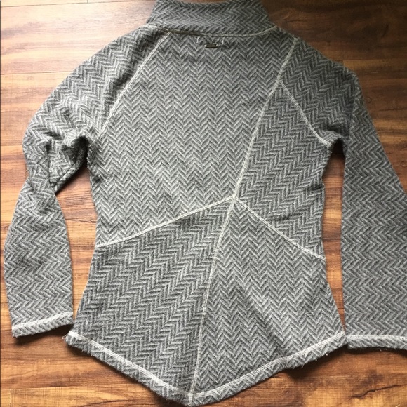 Prana Women’s Sweatshirt - Picture 2 of 3